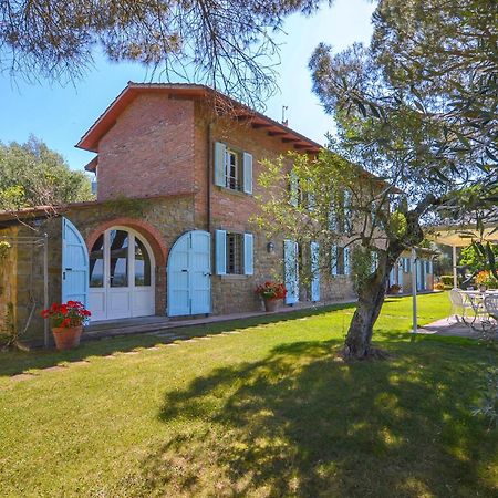 Cozy Home In Cortona With Kitchen Exterior foto