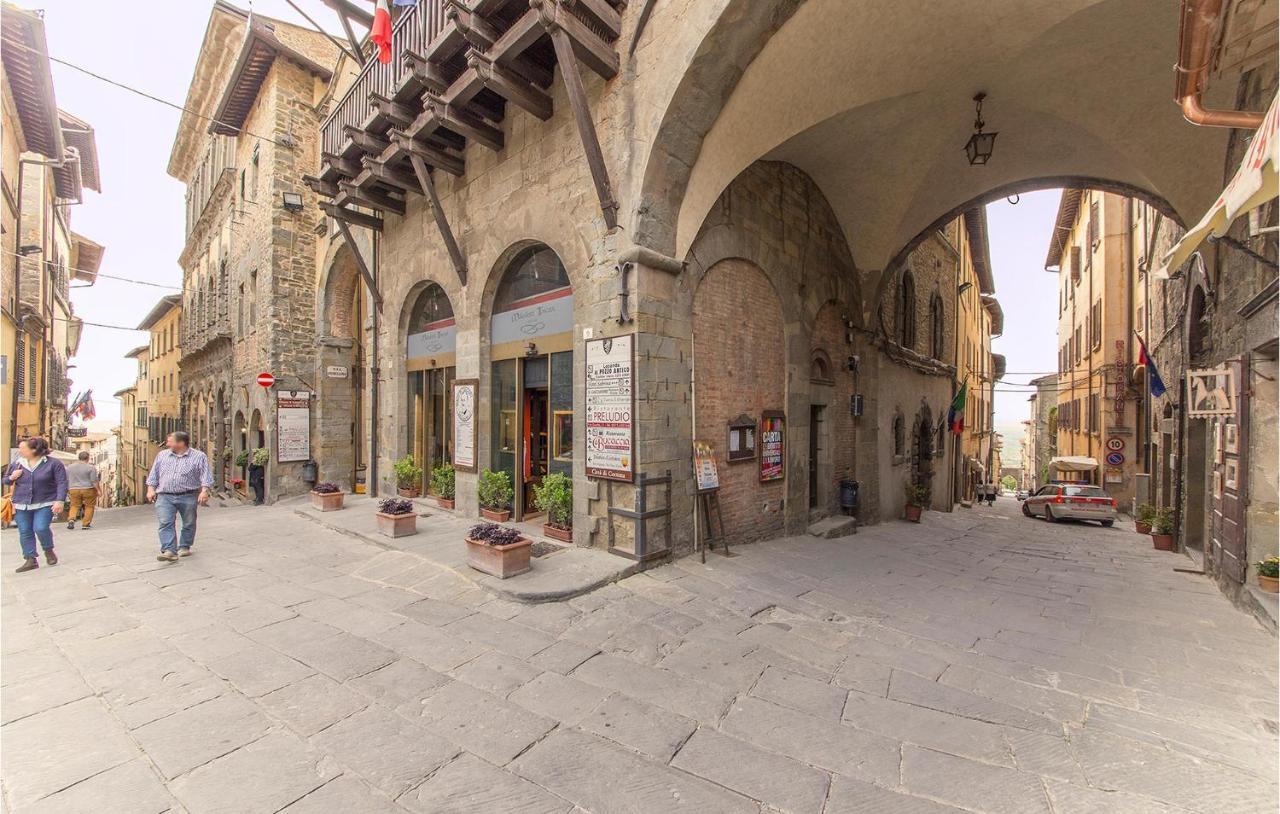 Cozy Home In Cortona With Kitchen Exterior foto