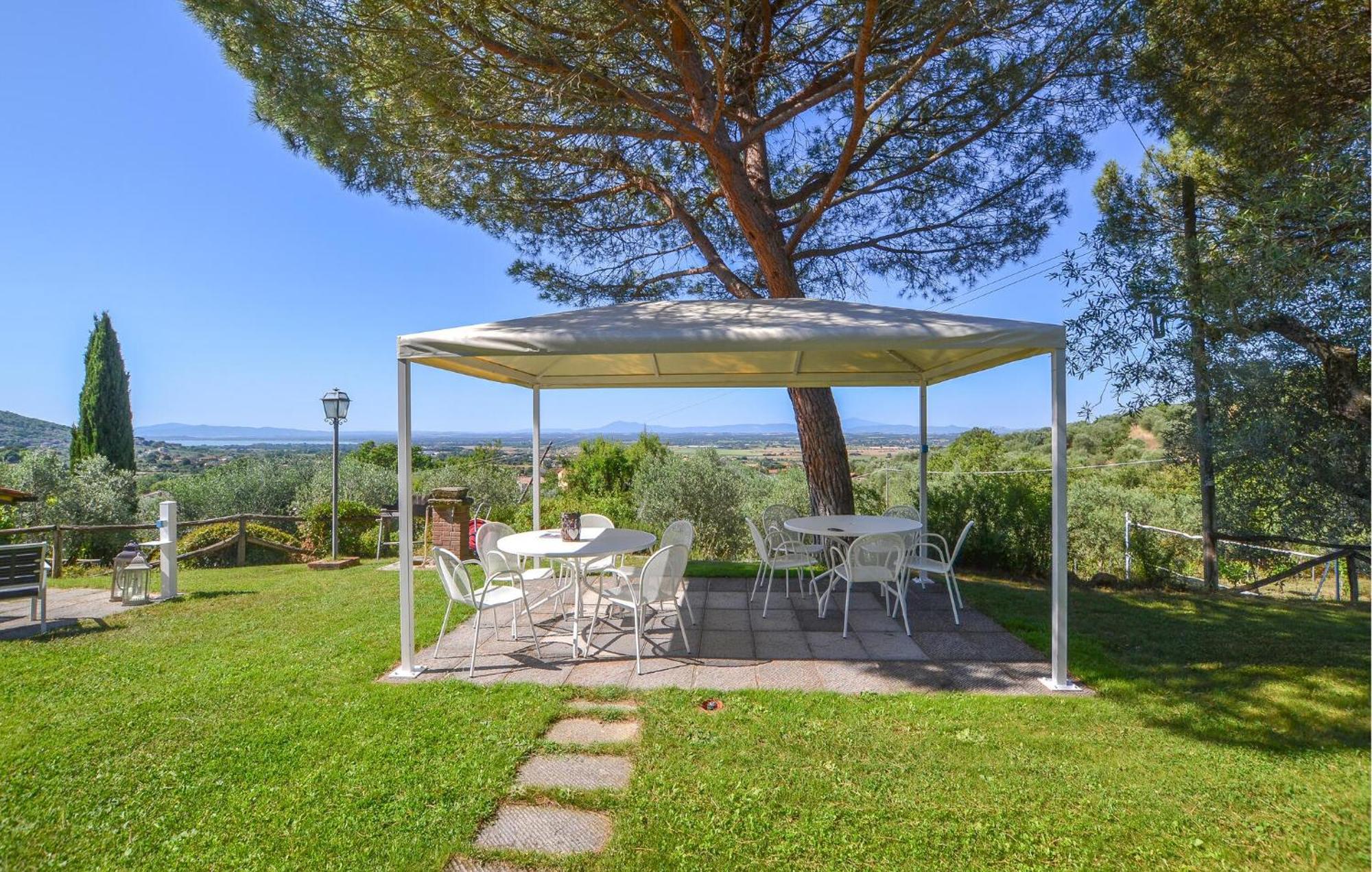 Cozy Home In Cortona With Kitchen Exterior foto